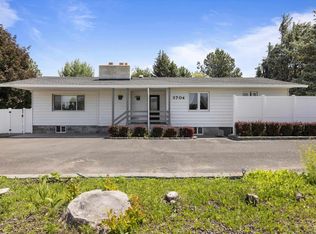 3704 W 10th Ave, Kennewick, WA 99336