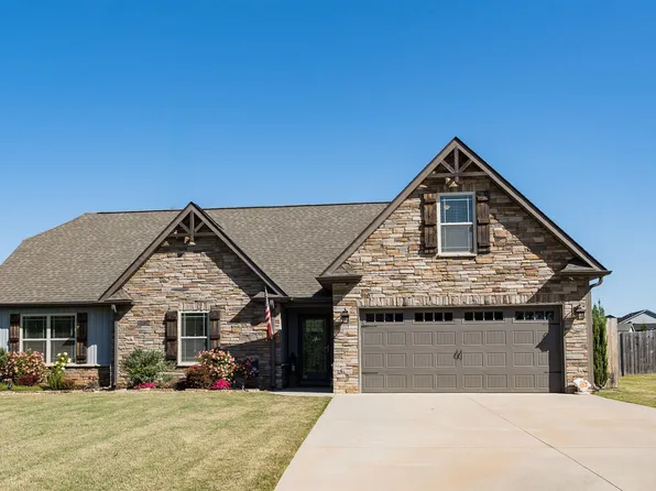 910 Grand Canyon Rd, Inman, SC 29349