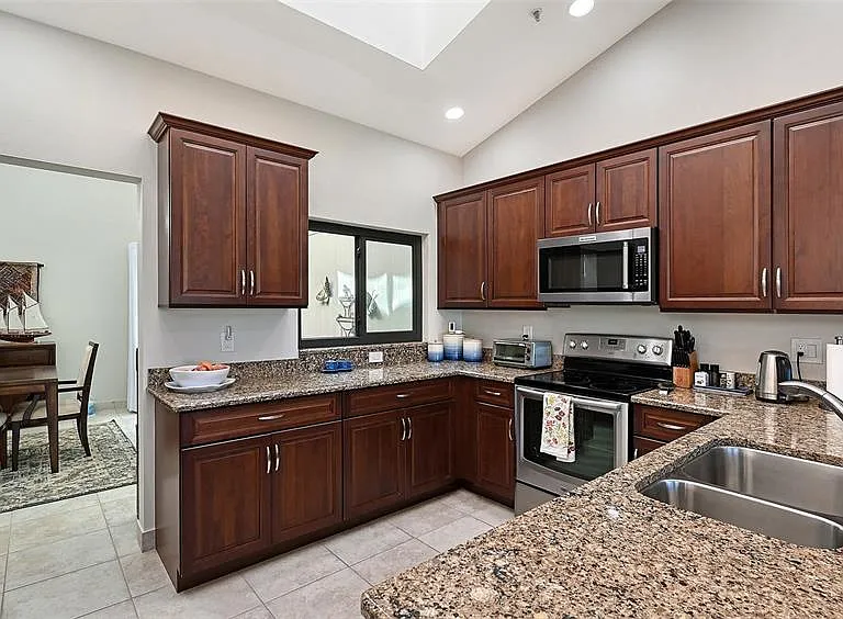 Harbour Oaks Dr — Photo 17