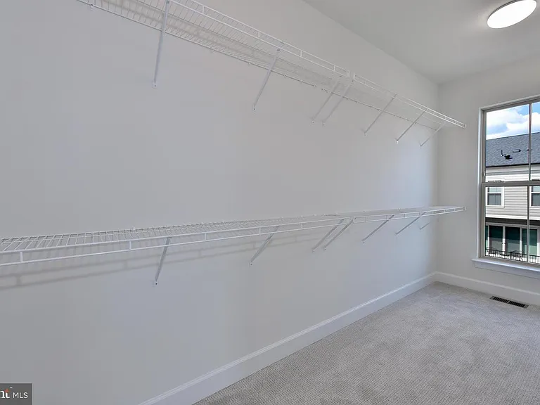 20686 Glenmont Ter — Photo 21