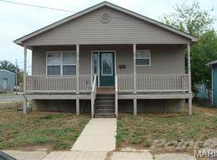 202 S Columbus St, Pacific, MO 63069