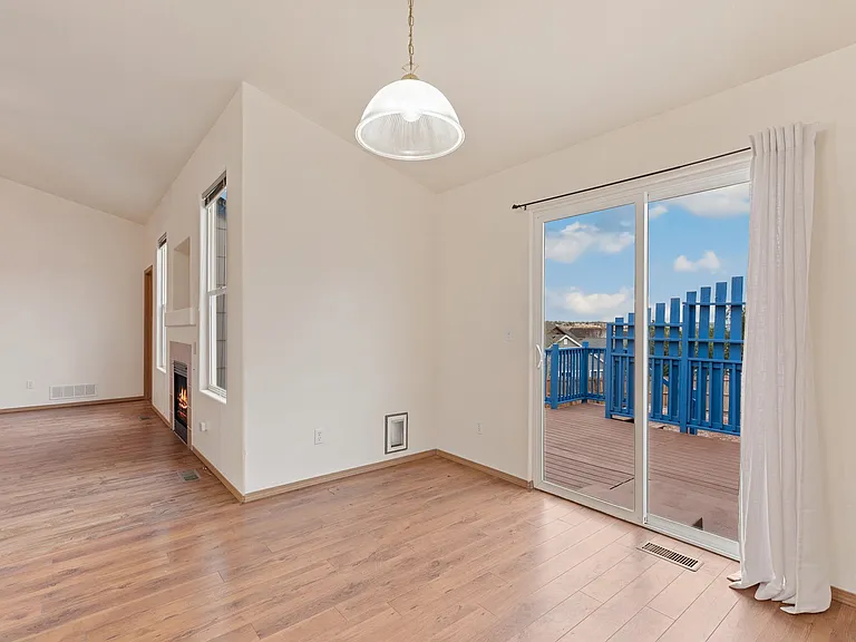 1035 Lords Hill Dr — Photo 12