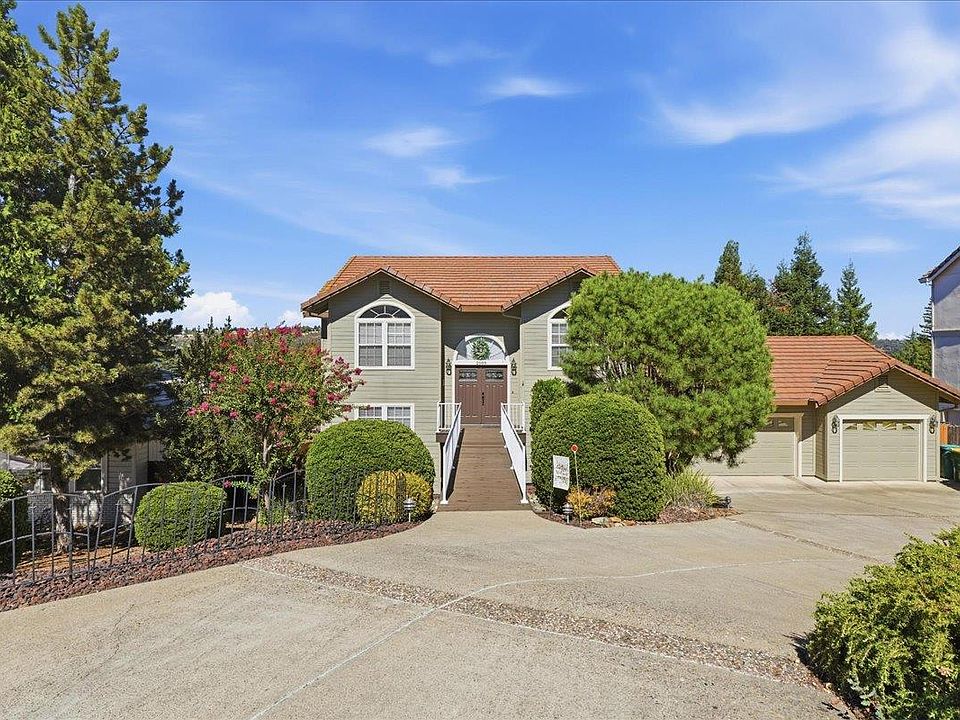 1st image of 2589 Bertella Rd