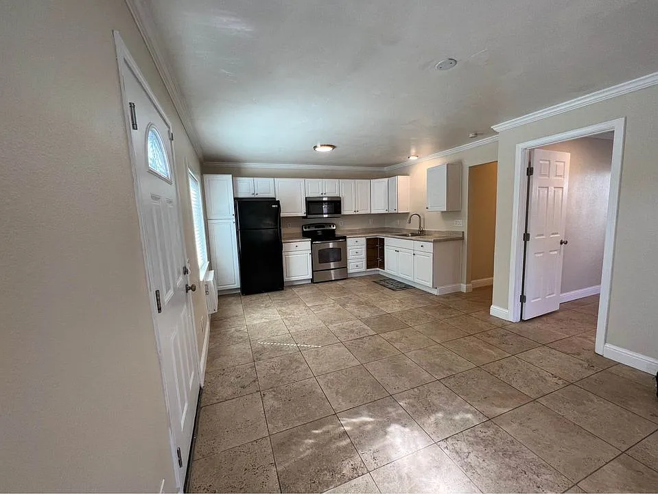 1 bed, 600 sqft, $1,600 — Photo 4