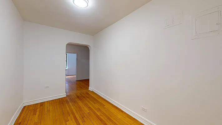 Rented by Bond New York | media 4