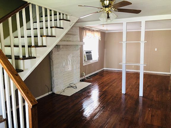 3rd image of 93 Maury St