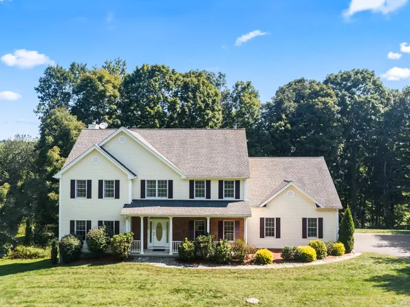 20 Hanover Road, Newtown, CT 06470