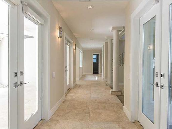 5th image of 3650 Poinciana Ave