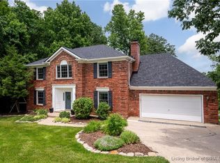 7 Captains Ct, New Albany, IN 47150