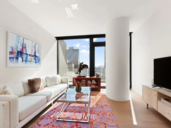 695 First Avenue image 3 of 15