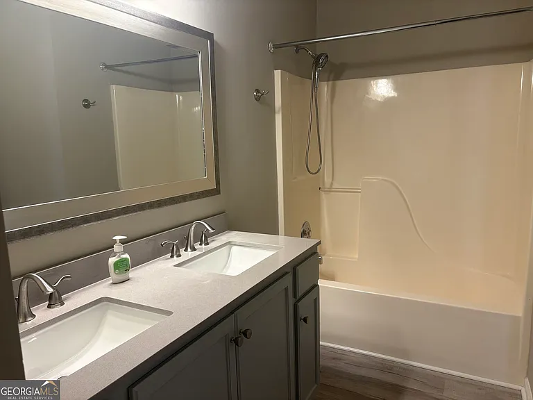 565 N Fairfield Dr — Photo 9