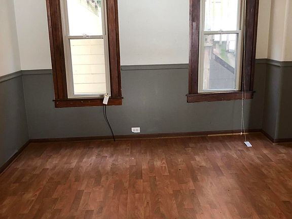 5th image of 342 Ames St NE