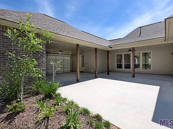 4th image of 15834 Blackstone Dr