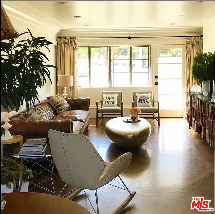 1 bed, 1.0 bath, 729 sqft, $3,000 — Photo 2
