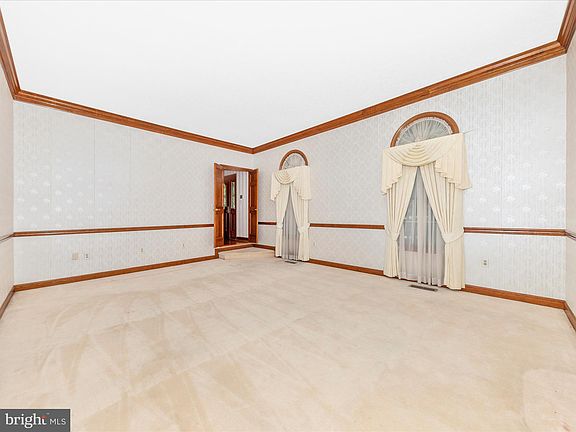 4th image of 1013 Wilda Dr