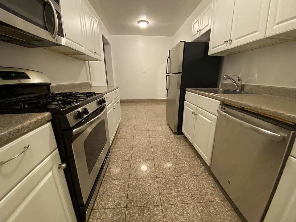 1st image of 11882 Metropolitan Ave APT 4F
