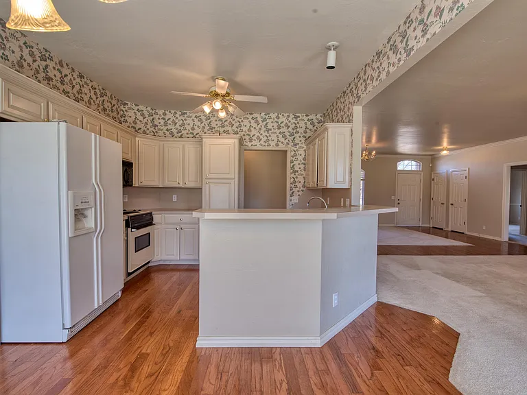 15501 Arbuckle Hts — Photo 8