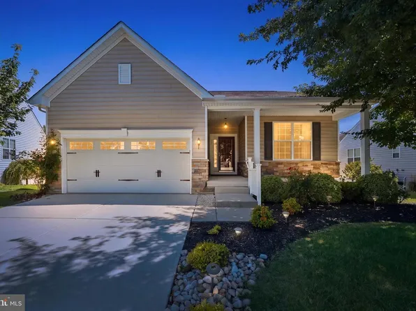 631 Red Maple Rd, Middletown, DE 19709