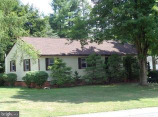 1055 Hill Pl, Carlisle, PA 17013