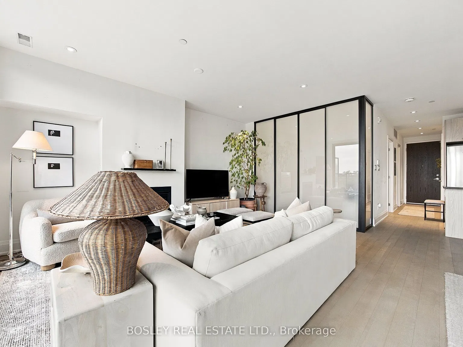 Beech House Condos — Photo 3