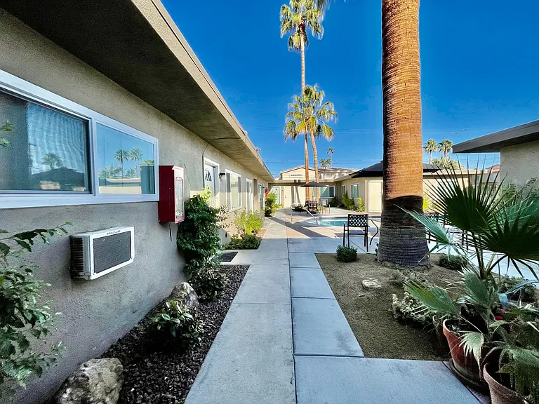 45421 Sunset Ln #B4 — Photo 32