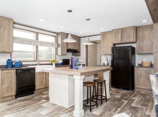 4403 Farmette Dr, Ravenna, OH 44266