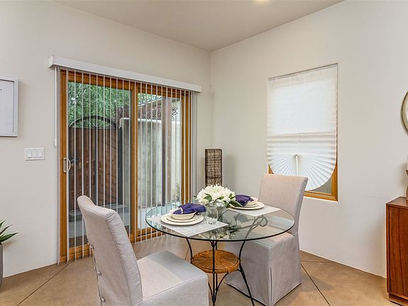 5th image of 300 Camino De Los Marquez APT 9