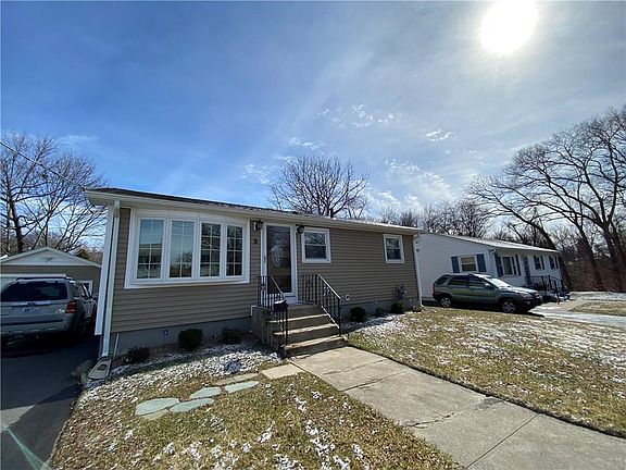 2nd image of 5 Jeffres St