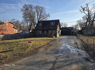 26155 W Forest Ave, Antioch, IL
