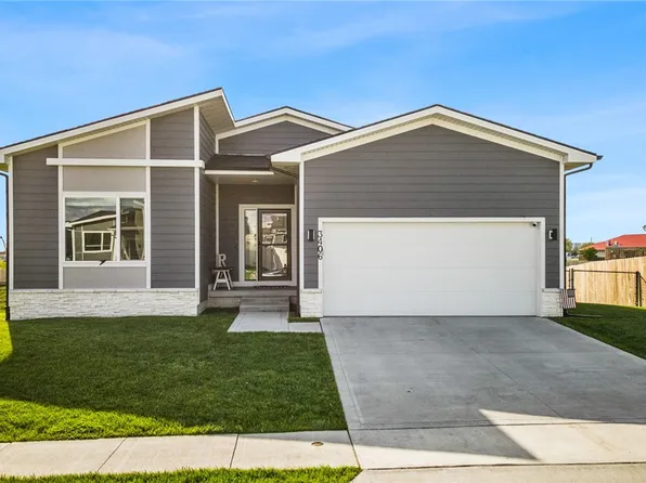 3406 Linden Dr SW, Bondurant, IA 50035