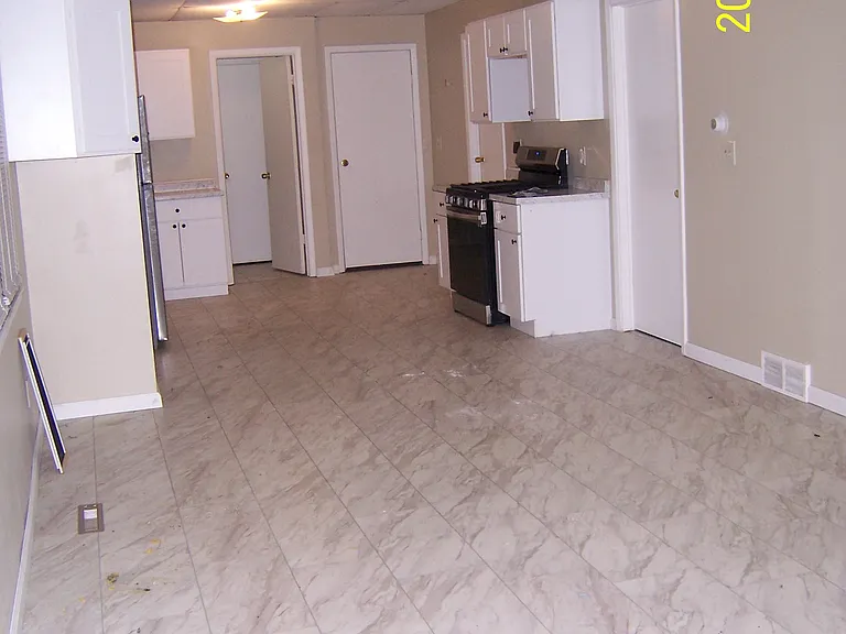 46 Lafayette Ave #1 — Photo 16