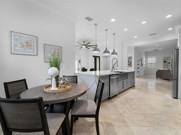 4802 W Beachway Dr — Photo 8