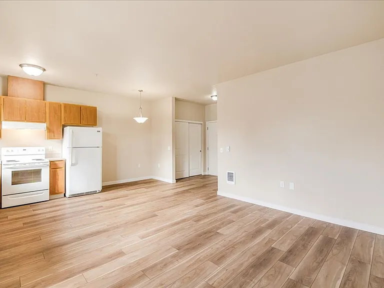Hawk's Point Apartments — Photo 26
