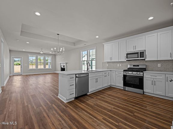 2nd image of 2005 Brighton Drive