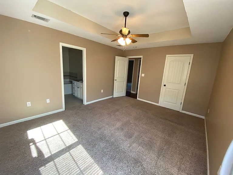 4898 Grant Dr — Photo 19
