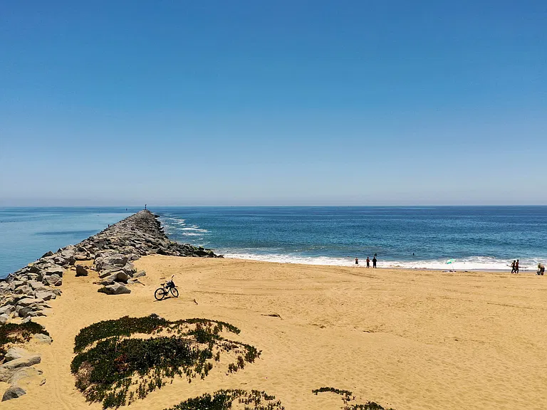 127 Agate Ave #A — Photo 29
