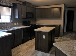 38979 Fawn, New Boston, MI 48164