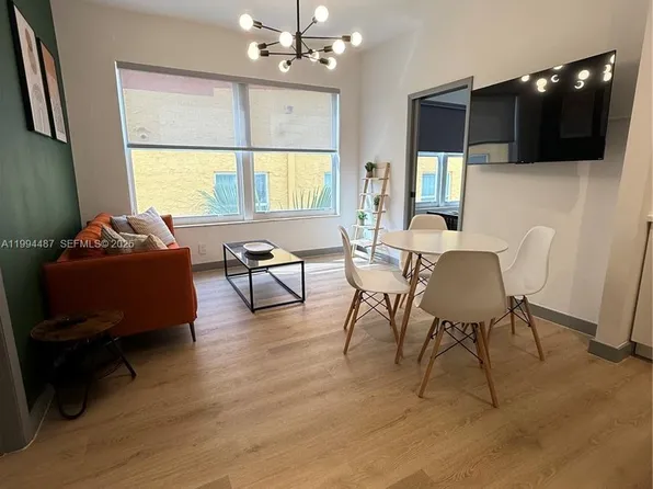 1320 Drexel Ave APT 302, Miami Beach, FL 33139