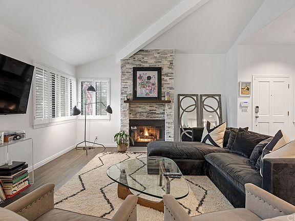 4th image of 11 Marin Ct