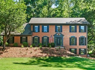 2845 Roxburgh Dr, Roswell, GA 30076