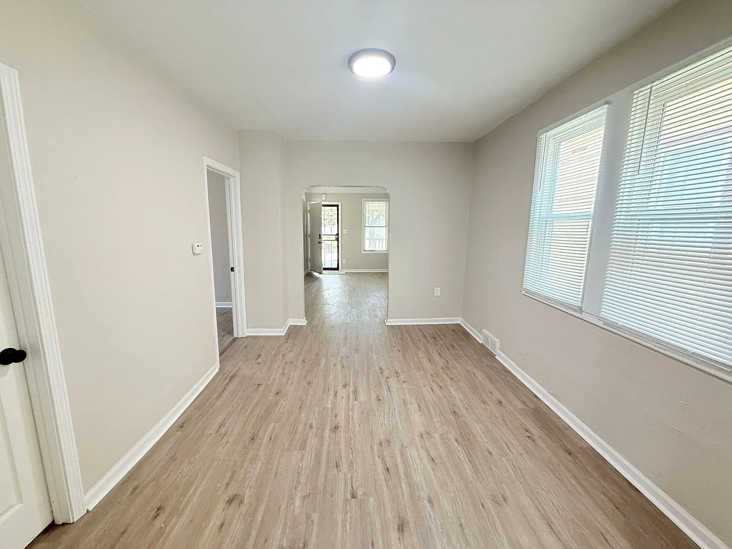 Coming Soon Beautifully Updated Home *Coming Soon (Move-in ready by 8/16 or Sooner)*! — Photo 2