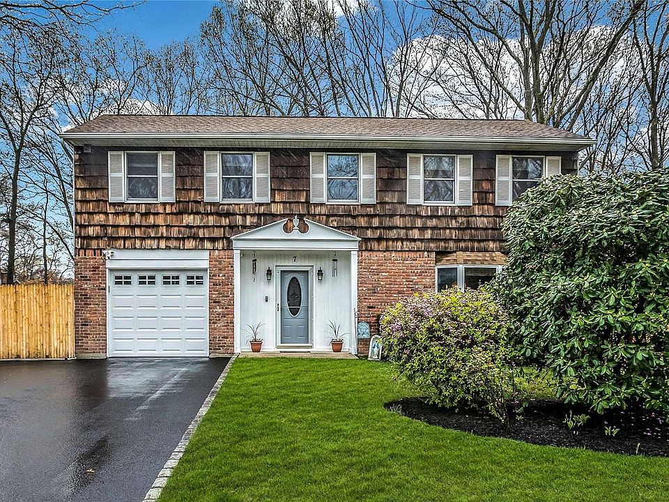 1st image of 7 Andover Drive