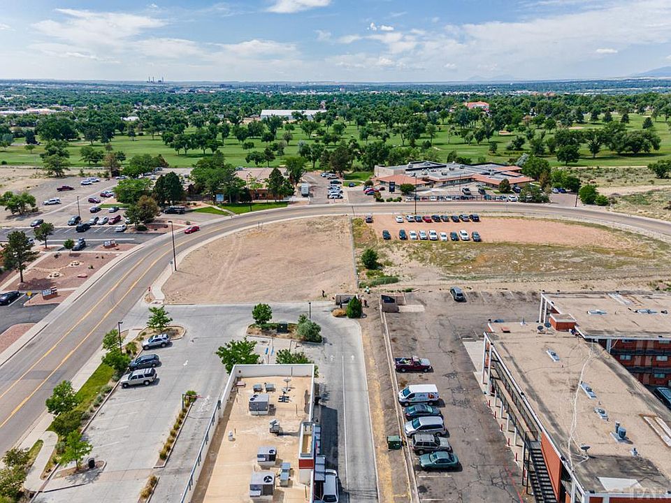 1st image of Club Manor Dr
