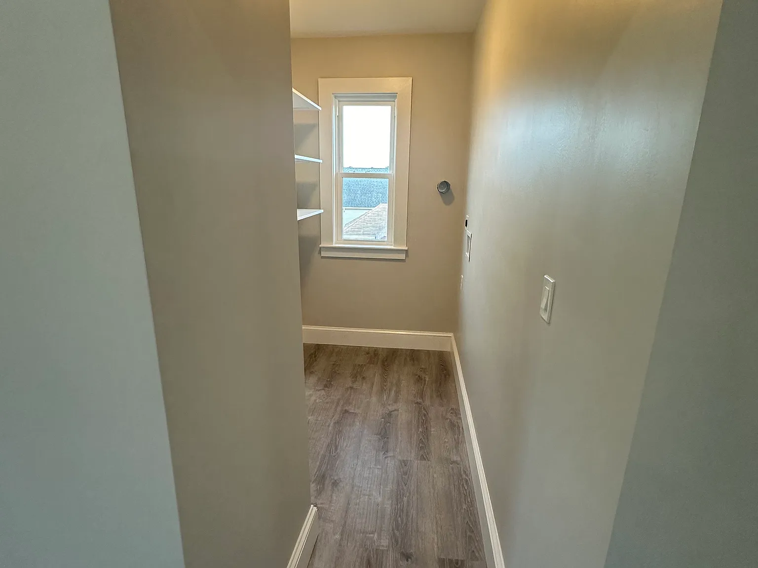 4 bed, 2000 sqft, $3,500 — Photo 2