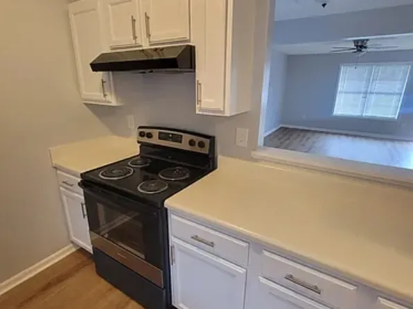 102 Westridge Dr, Acworth, GA 30101