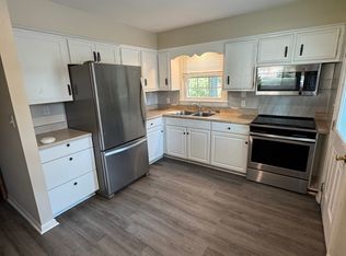 3067 Severn Wharf Rd #1, Hayes, VA 23072