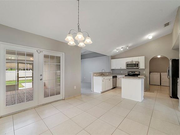 5th image of 1163 PERPIGNAN COURT