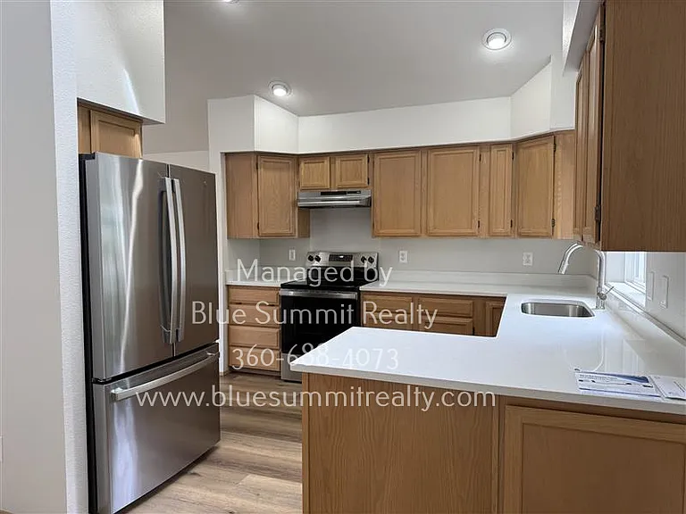 6031 Stanwick Ln SE — Photo 3