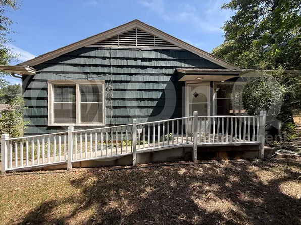 2012 N Locust St, Denton, TX 76209