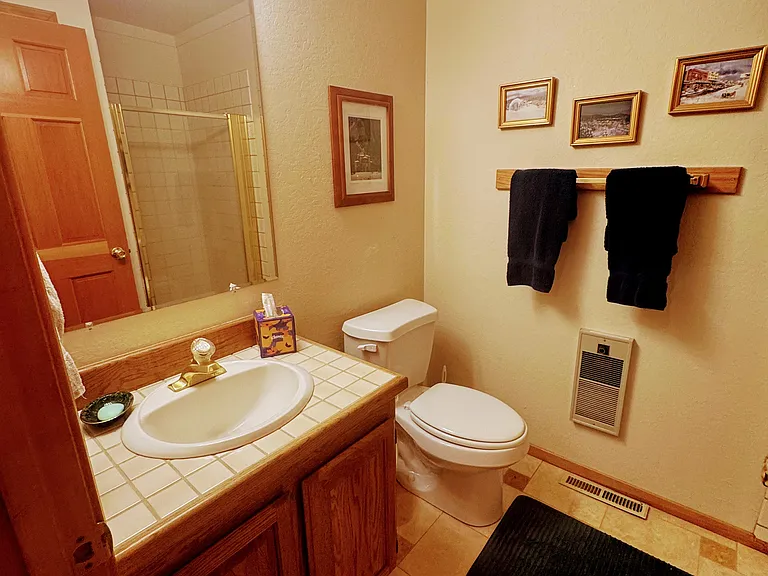 13272 Roundhill Dr — Photo 16
